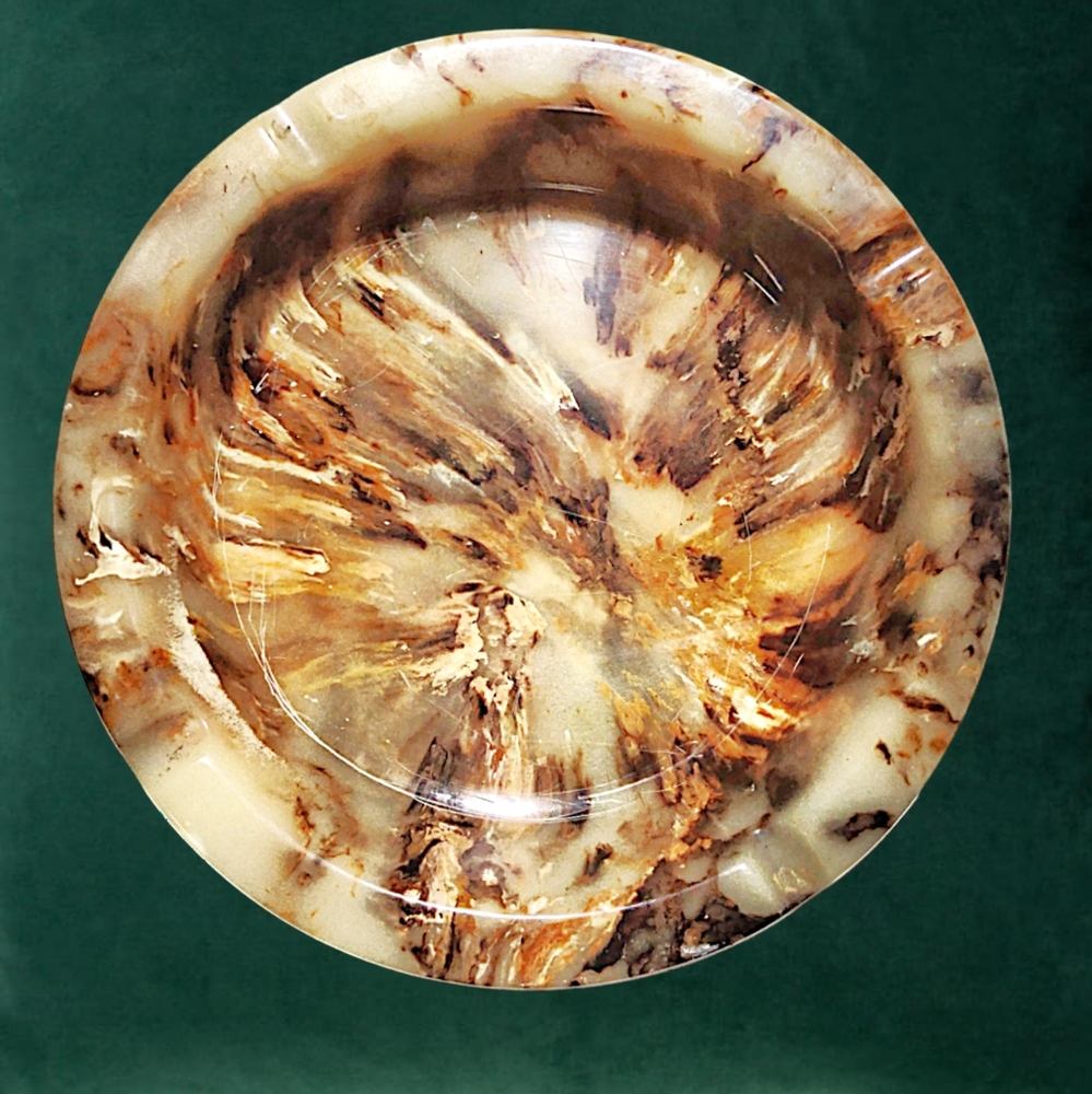 Ultra Stone Resin Ashtray by Sunlight Industries with Abstract Design - Picture 2 of 6